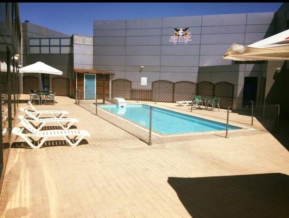 Iraipe Logrono Hotel Экстерьер фото