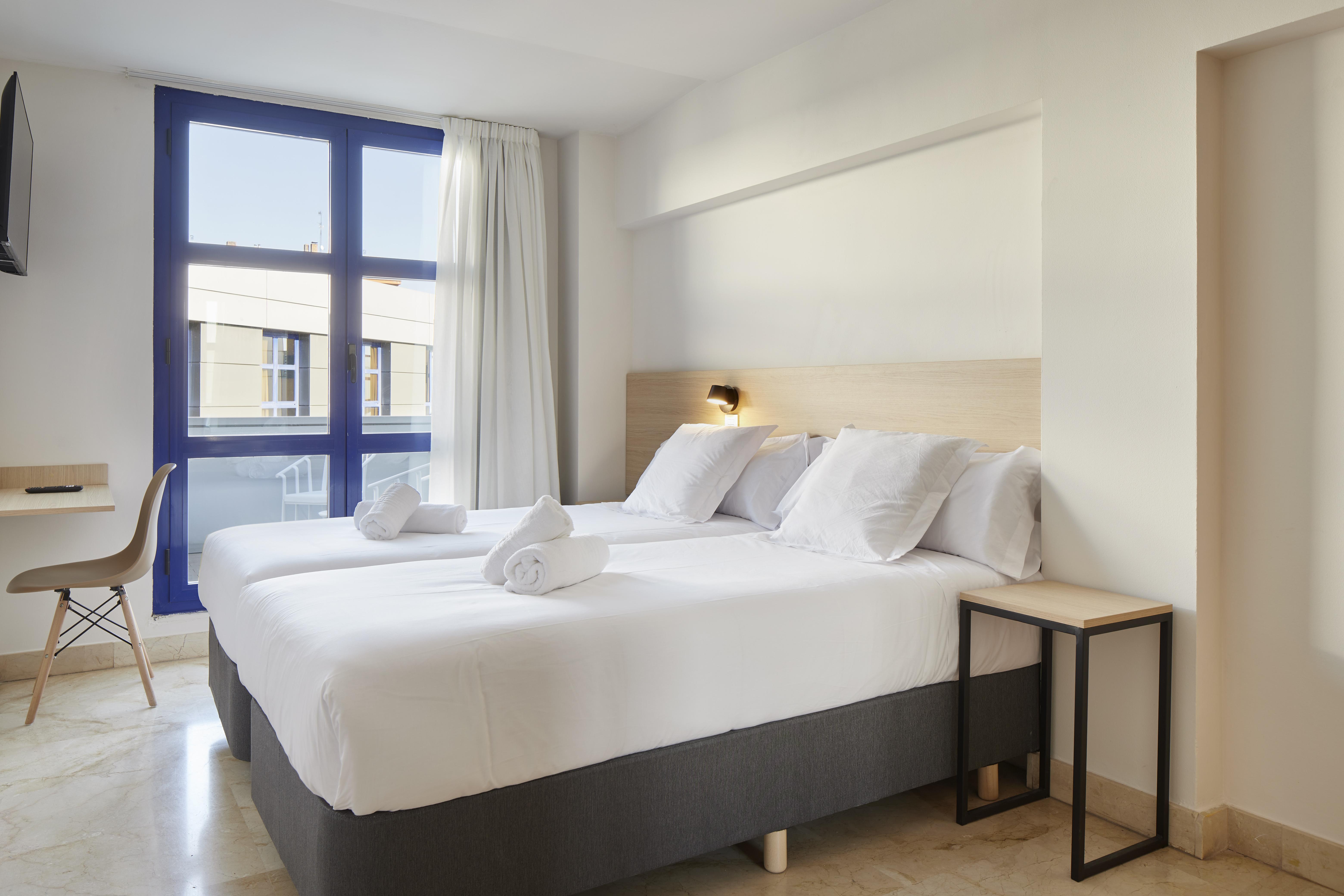 Iraipe Logrono Hotel Экстерьер фото
