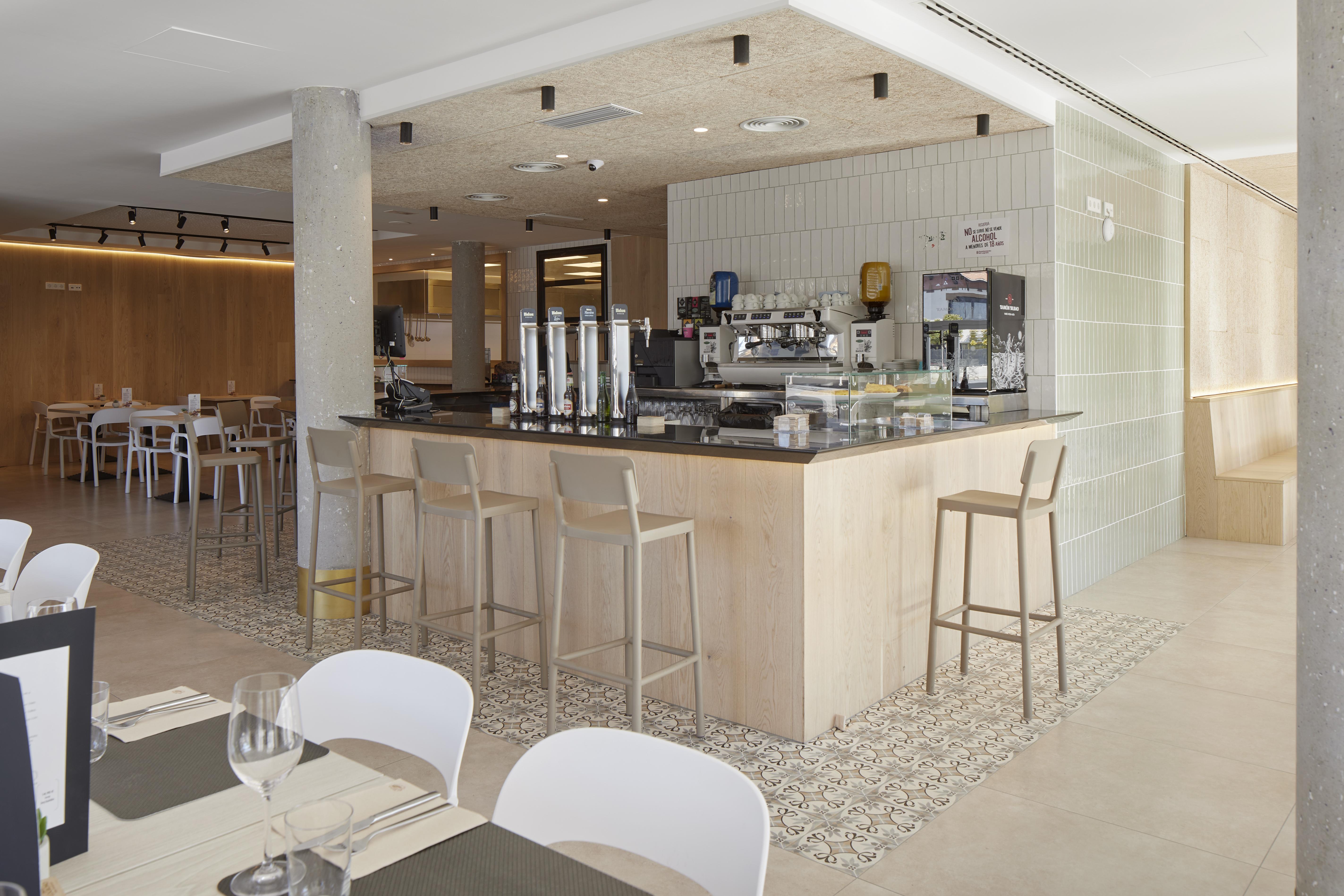Iraipe Logrono Hotel Экстерьер фото